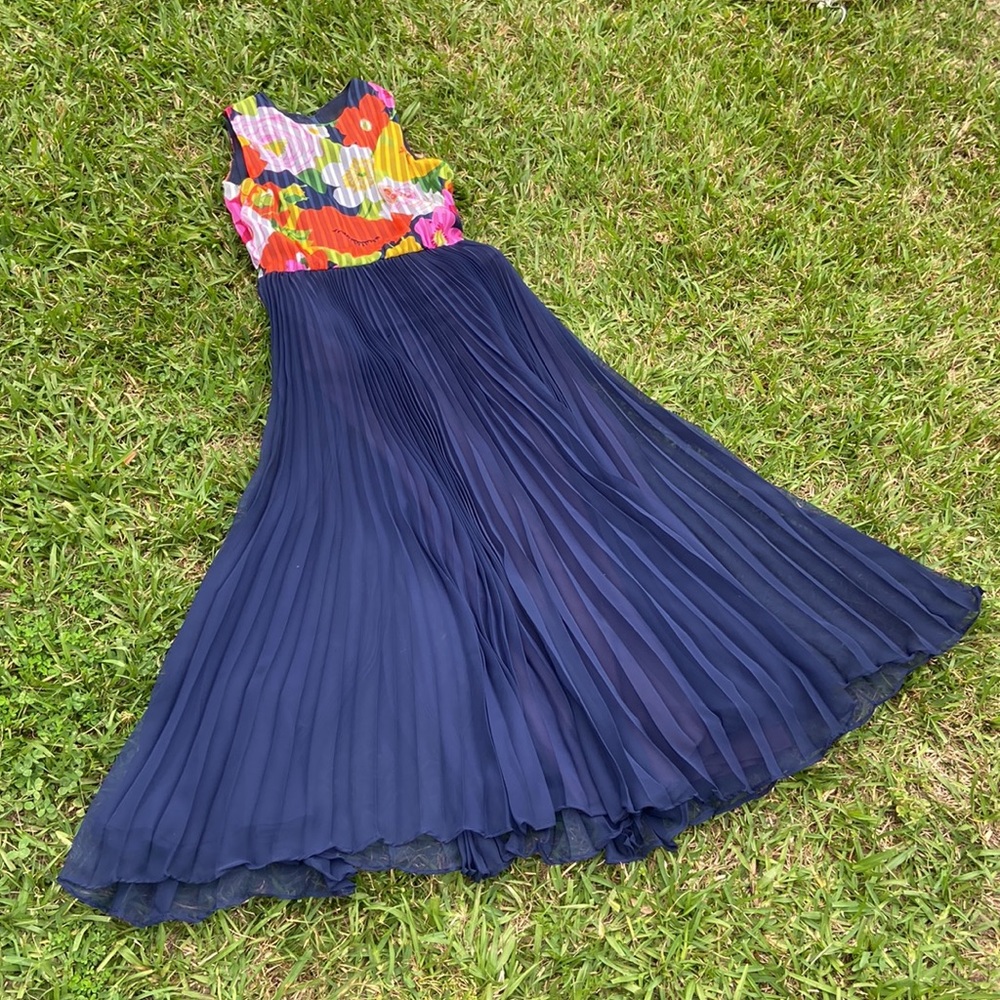 70s Retro Poppy Pleated Evening Gown
